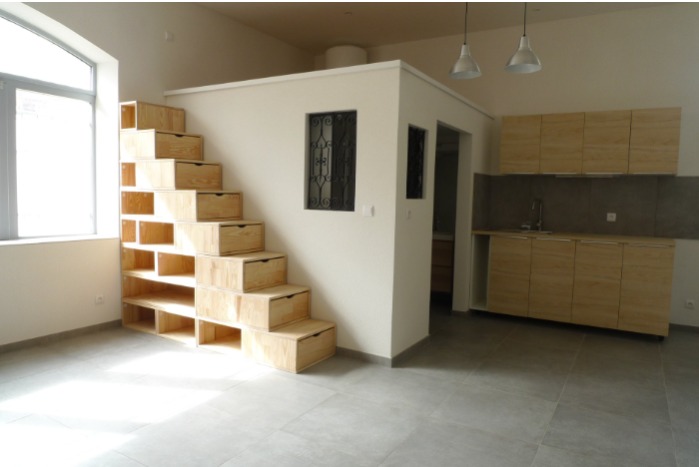 Photos clients : Escalier cube, hauteur 2m - Brut