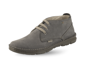 Male boots of the "Clarks" type in beige nubuck