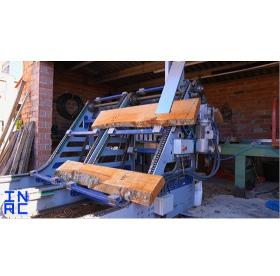 Timber loading machine