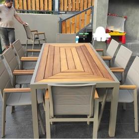 GARDEN FURNITURE / OUTDOOR FURNITURE 