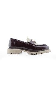 Burgundy genuine leather women's loafer shoes with two-color accessories
