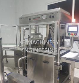 Chocolate enrobing machine 