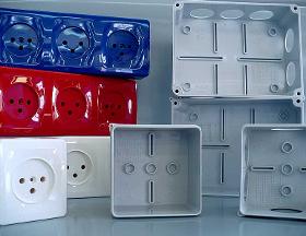 Electronic plastic components