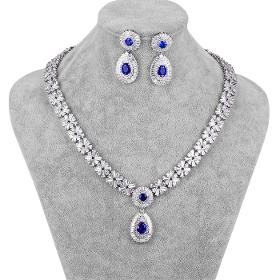 Necklace and Earring set