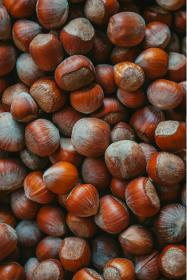 Hazelnut hulling