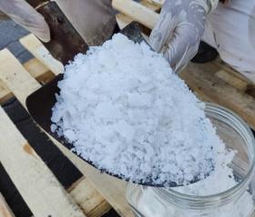 Caustic soda flakes /prills /liquid supplier and manufacture