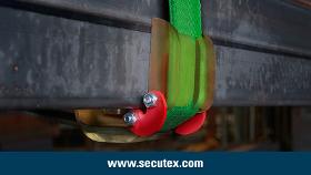 Hinged Edge-protector For Lashing Belts [sk-b]