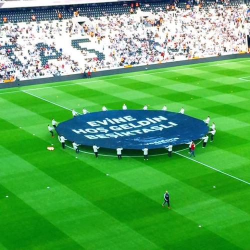 Centre Circle Flags