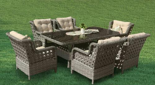 Arkhe rattan dinner table