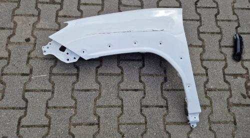 TOYOTA YARIS CROSS  2020 -2023 FENDER