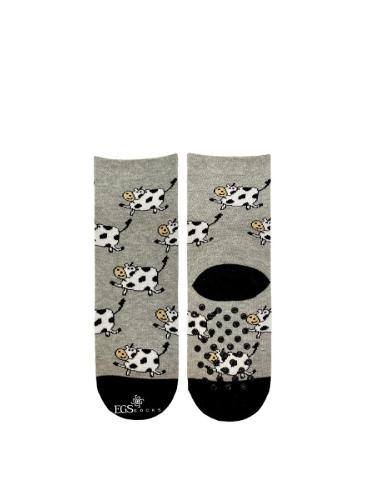 Kids socks with anti slipped dots