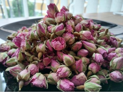 Dry Rose Buds