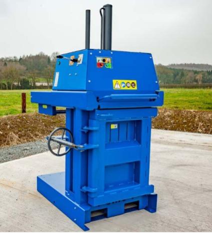 60 HD Vertical baler 