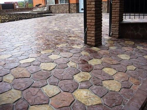 GARDEN PAVING