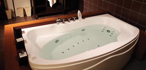 luxury bathtubs