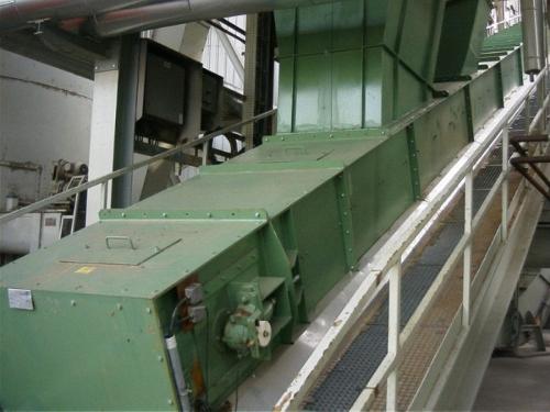 Trough chain conveyor