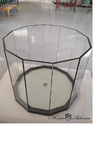 12-corner glass aquarium