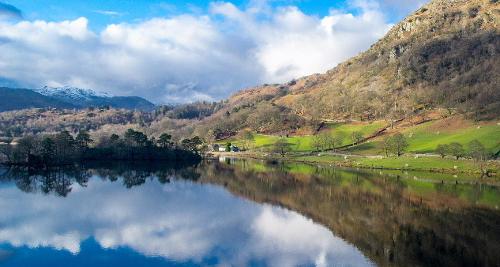 Yoga, Mindfulness and Nature, in English