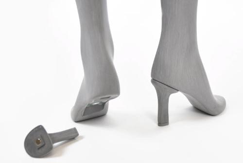 DETACHABLE HEELS