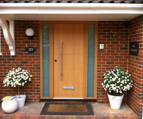 Security door w sidelights