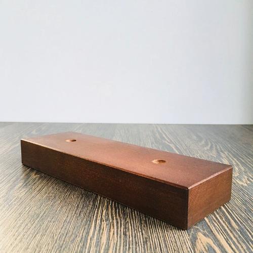 Horizontal wooden foot