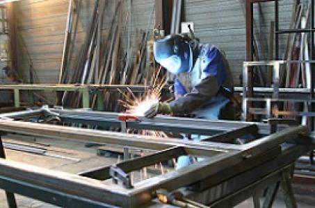 Small / medium light steel constructions forging and welding