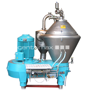 Self-cleaning disc centrifuge