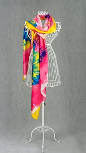 Abstract scarf