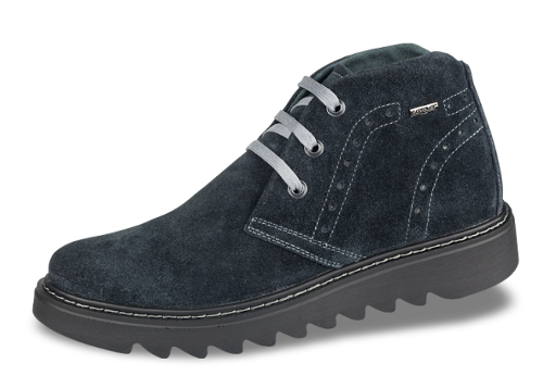 Men's winter boots from dark gray suede with grapple sole