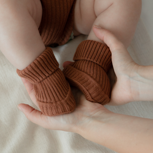 Booties knitted from merino wool Cinnamon